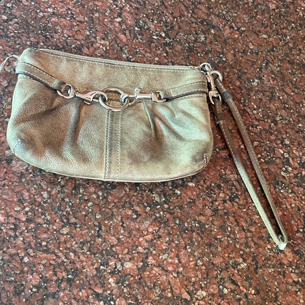 Coach platinum gold wristlet wallet card holder